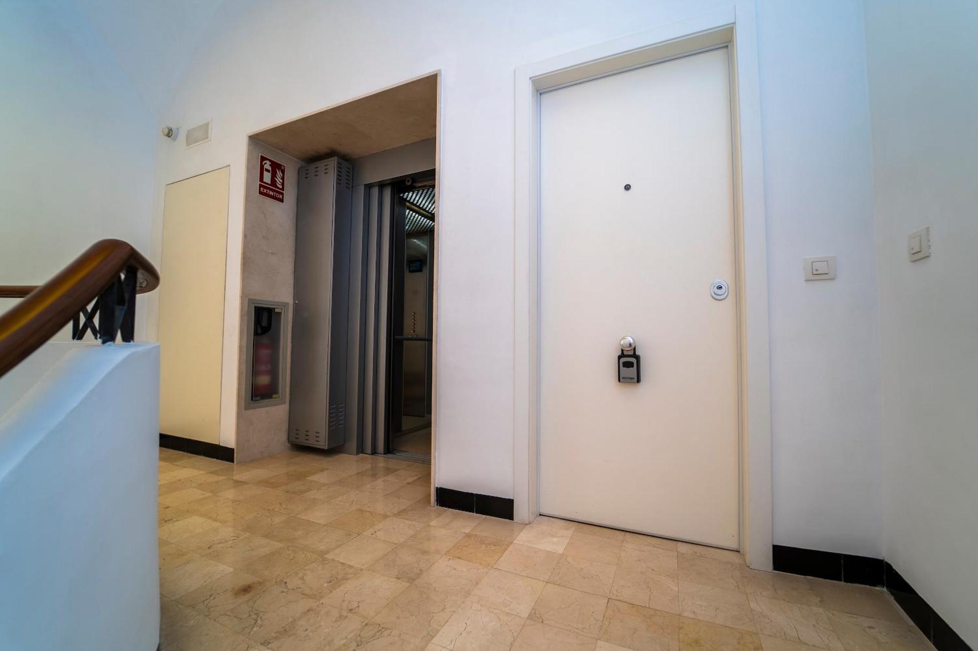 Apartamentos Alicante Centro By Renthas Eksteriør billede